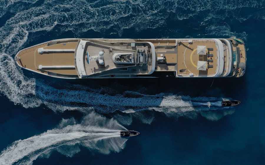 Aqua Lares cruising through deep blue water