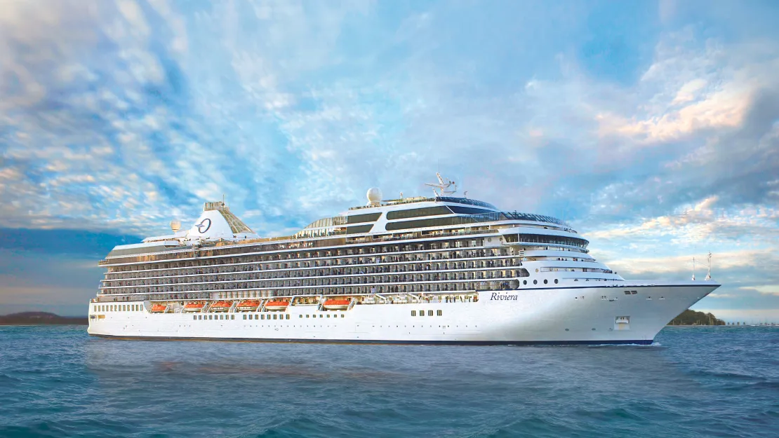 Oceania Riviera at sea
