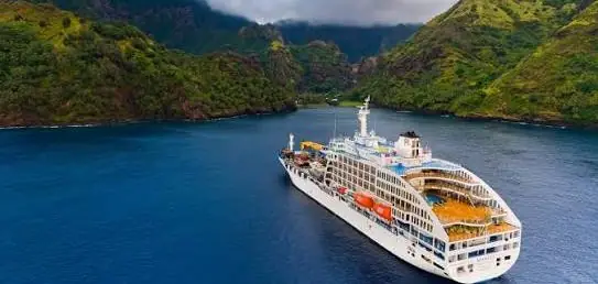 A Aranui Cruises ship at sea