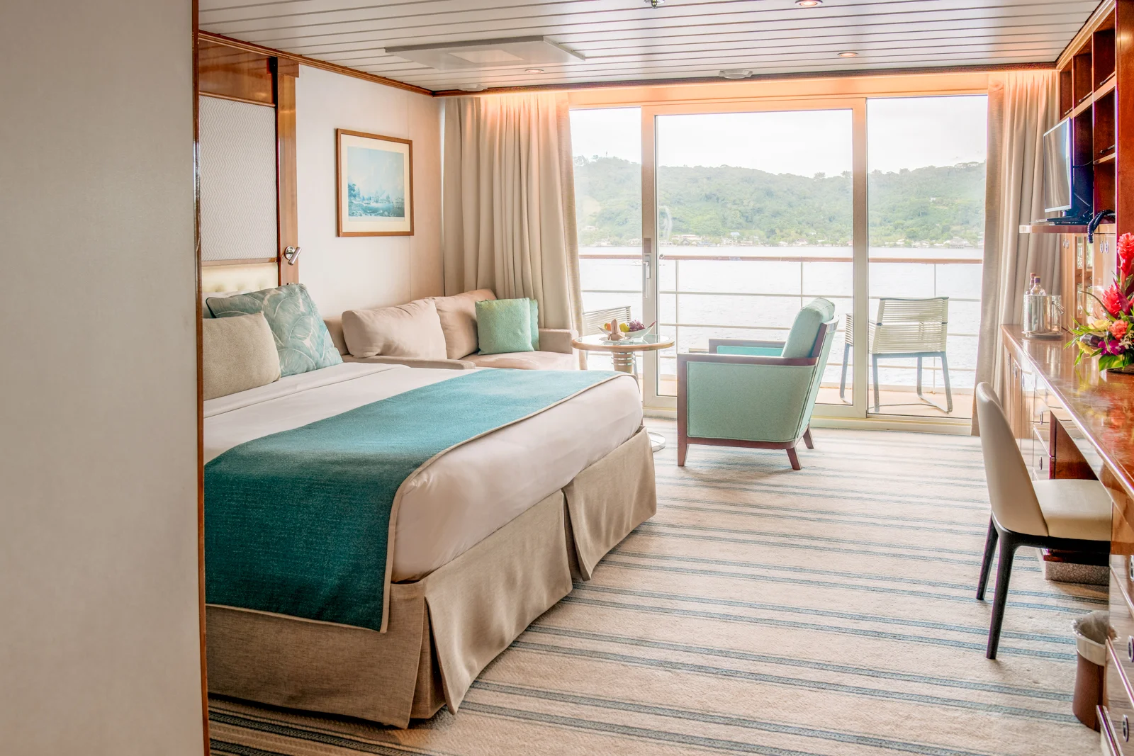 Classic beach-themed luxury in French Polynesia